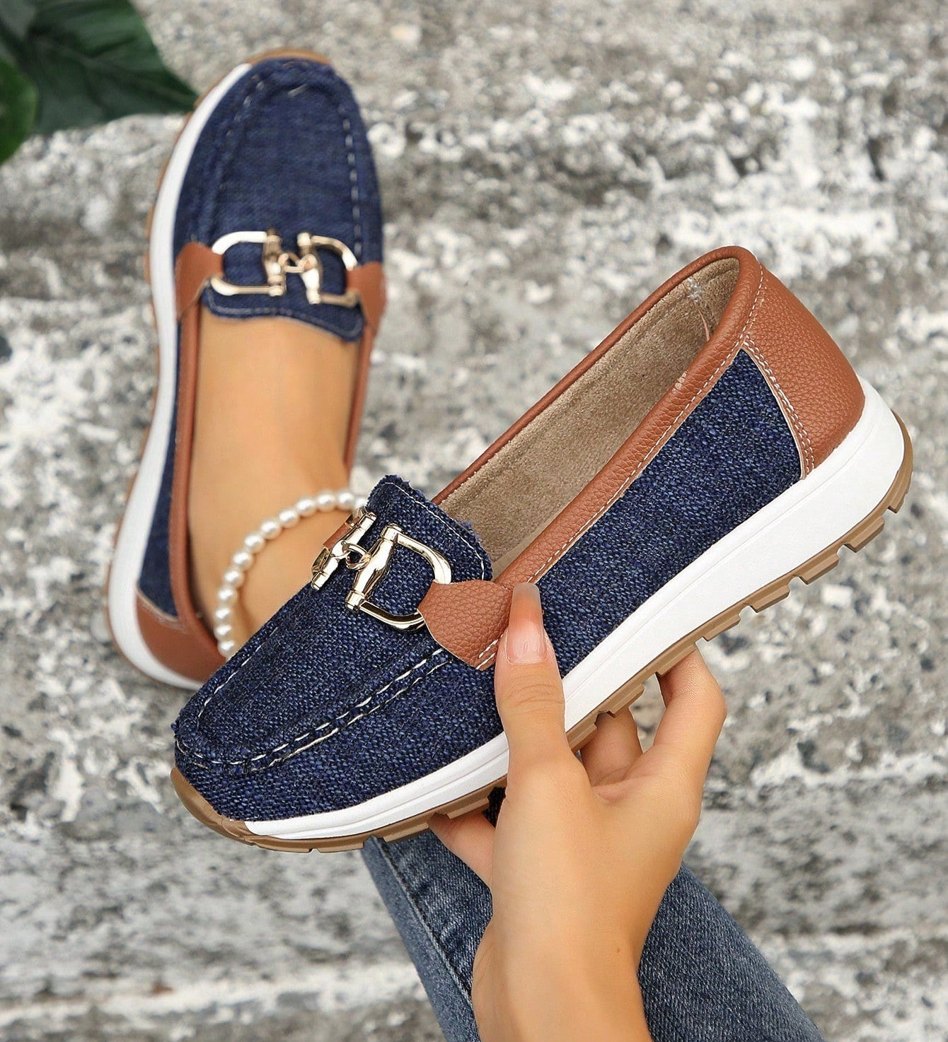 Komfortable Dame Loafers med Elegant Metaldetalje