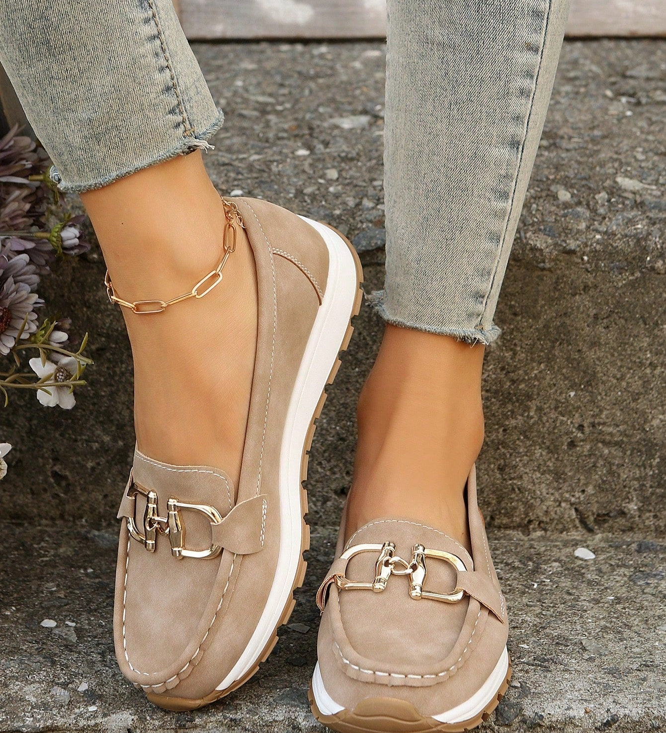 Komfortable Dame Loafers med Elegant Metaldetalje