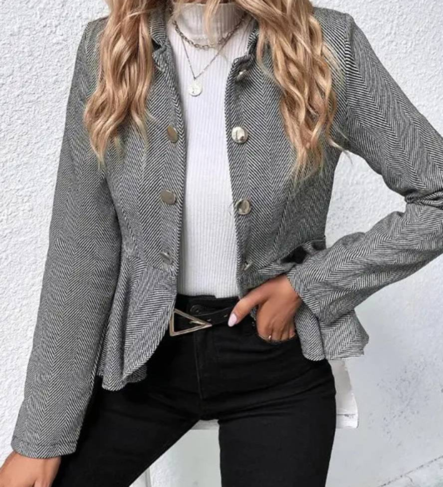 Kort Blazer med Chevron Mønster & Peplum – Dobbelt Knap | Dame