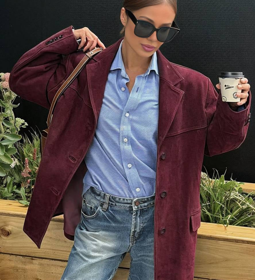 Suedine Blazer med Knapper og Lommer – Elegant Vintage Dame