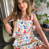 Sommer sæt med blomsterprint – Top og shorts i boheme-stil