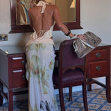Elegant Sommer Outfit sæt med Blomstermønster – Halterneck Top og Maxi Nederdel