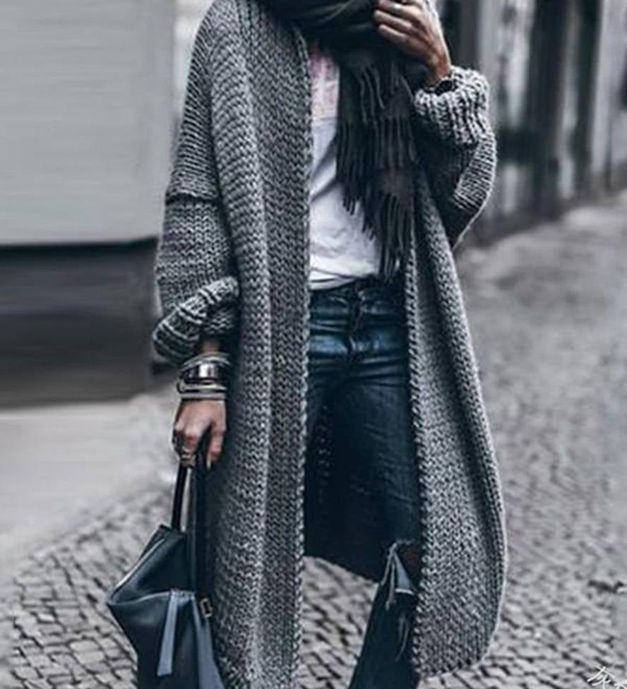 Lang Cardigan i Kraftig Strik – Oversized & Ensfarvet Grå Dame