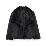 Kort Faux Fur Jakke med Bred Krave