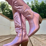 Elegante Cowboy-Stiefel aus Metall