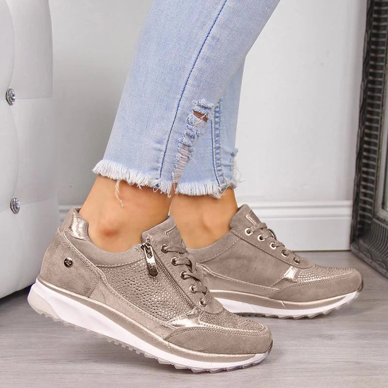 Sneakers med glimmer og chunky sål