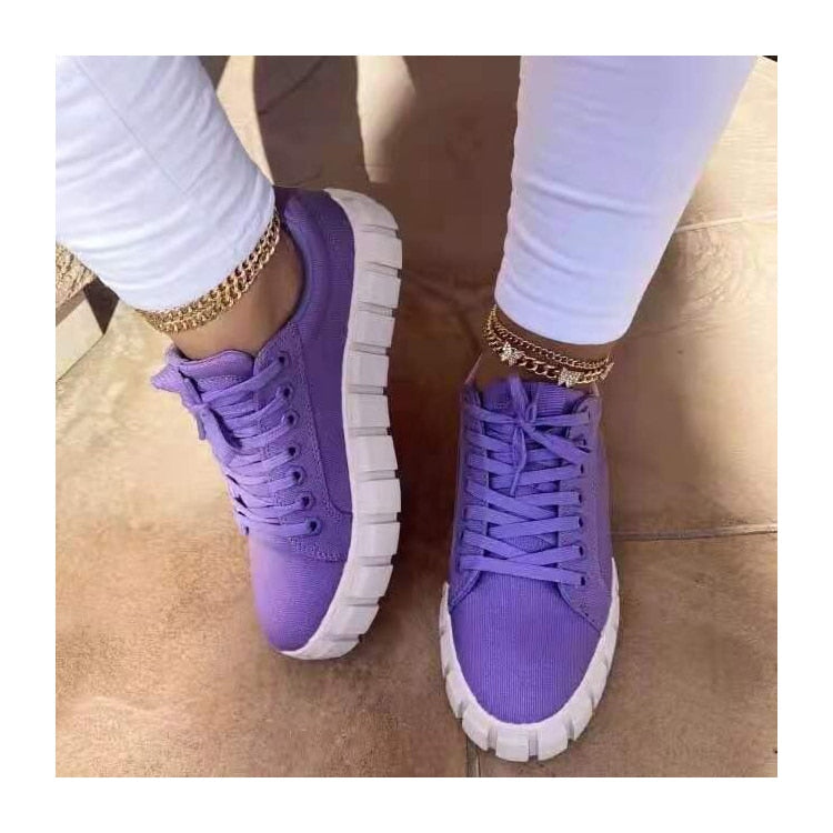 Monokrome sneakers med chunky sål